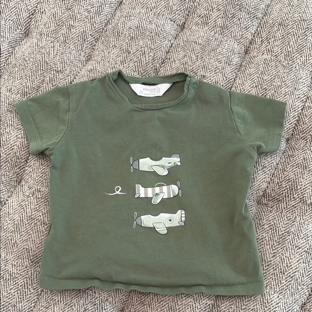 Mayoral airplane shirt size 12 mths